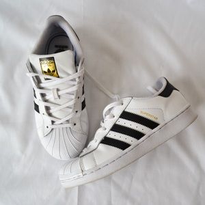 Kids Low Top Adidas Superstar